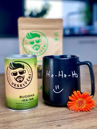 Vaša nálada, náš čaj 🍃 Už máte na stole svoju teplú šálku? #veselycaj #vesely #caj #tea #drink #haha #lol #doma #greentea...