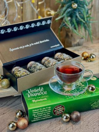Vianočný darček, ktorý naozaj zohreje. Vianočná bylinková krabička plná prémiových sypaných čajov z tých najzdravších...