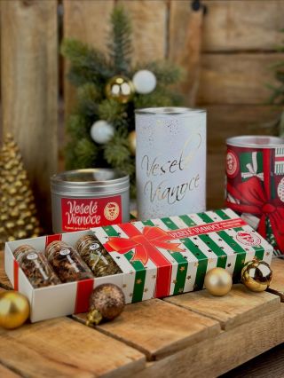 Ho-ho-ho, čas sa kráti🎄🎁✨ Pripravte sa na Vianoce s nami už teraz a užite si pokojný advent bez stresu. #veselycaj #vesely...